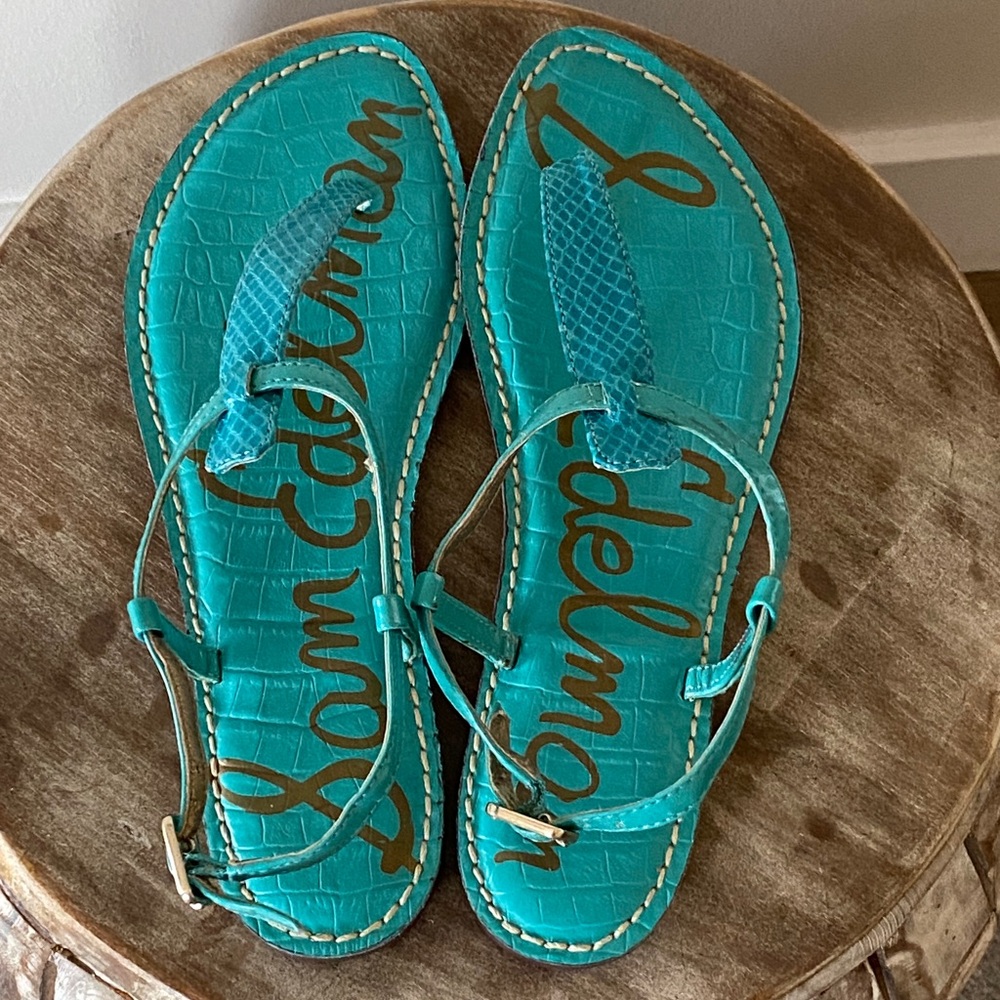 Sam Edelman Gigi Turquoise Vegan Leather Thong Flat Sandals Size 6